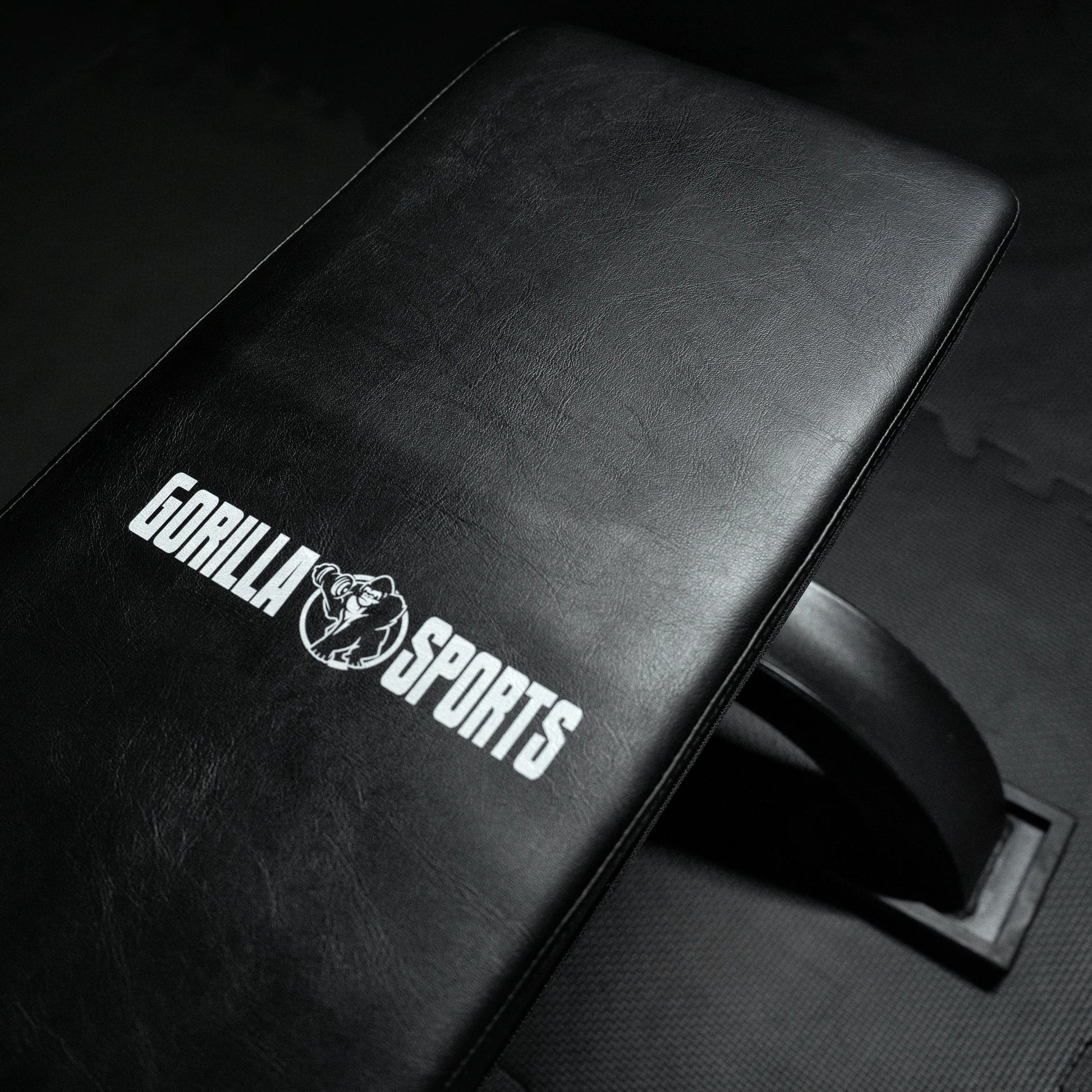 Flachbank Massiv Schwarz - Gorilla Sports DE
