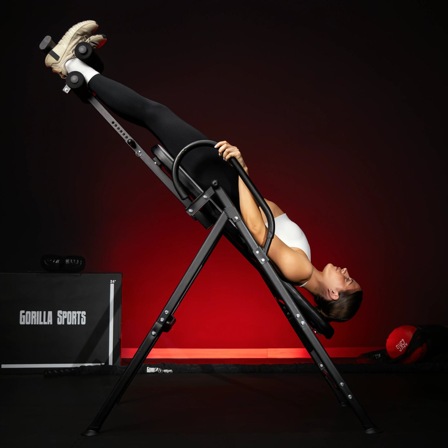 Schwerkrafttrainer Schwarz/Silber/Rot - Gorilla Sports DE