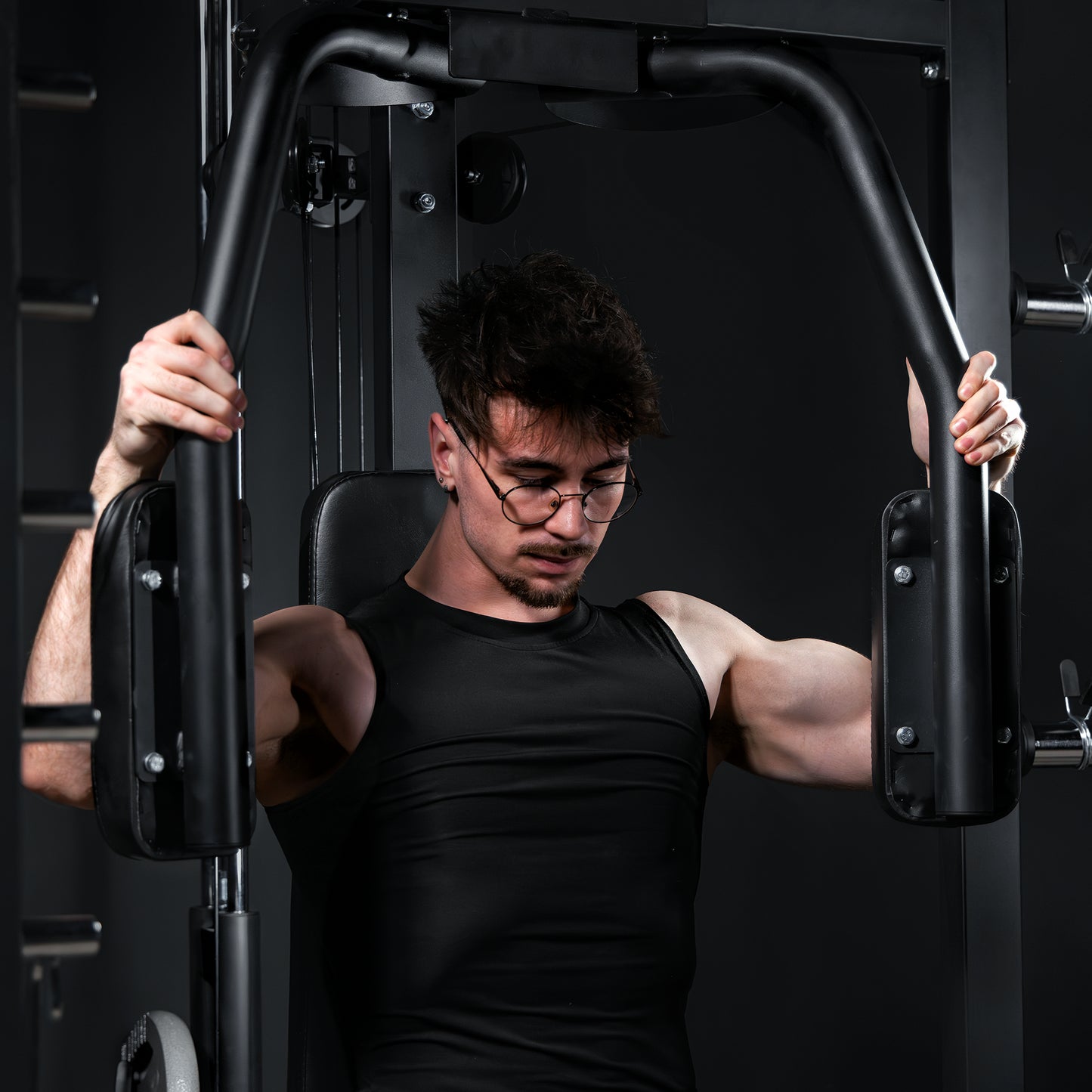 Smith Machine inkl, Klimmzugstange, Kabelzug und Butterfly