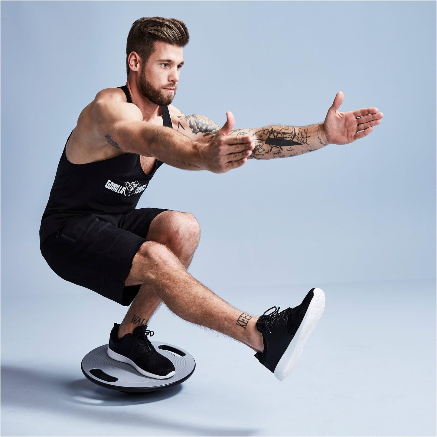 Balance Board mit Griffen in Schwarz/Dunkelgrau