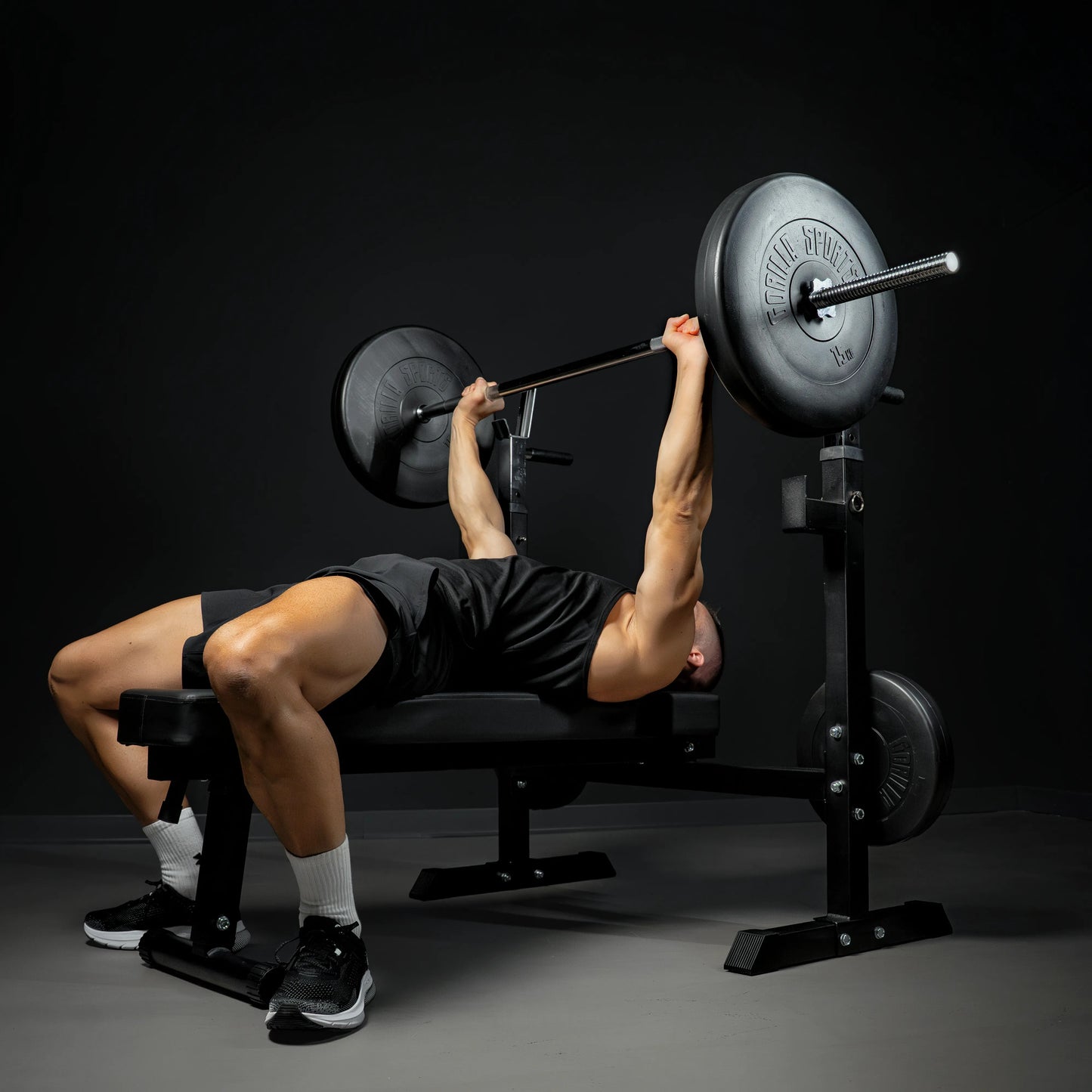 Hantelbank mit Ablage in Schwarz - Gorilla Sports DE