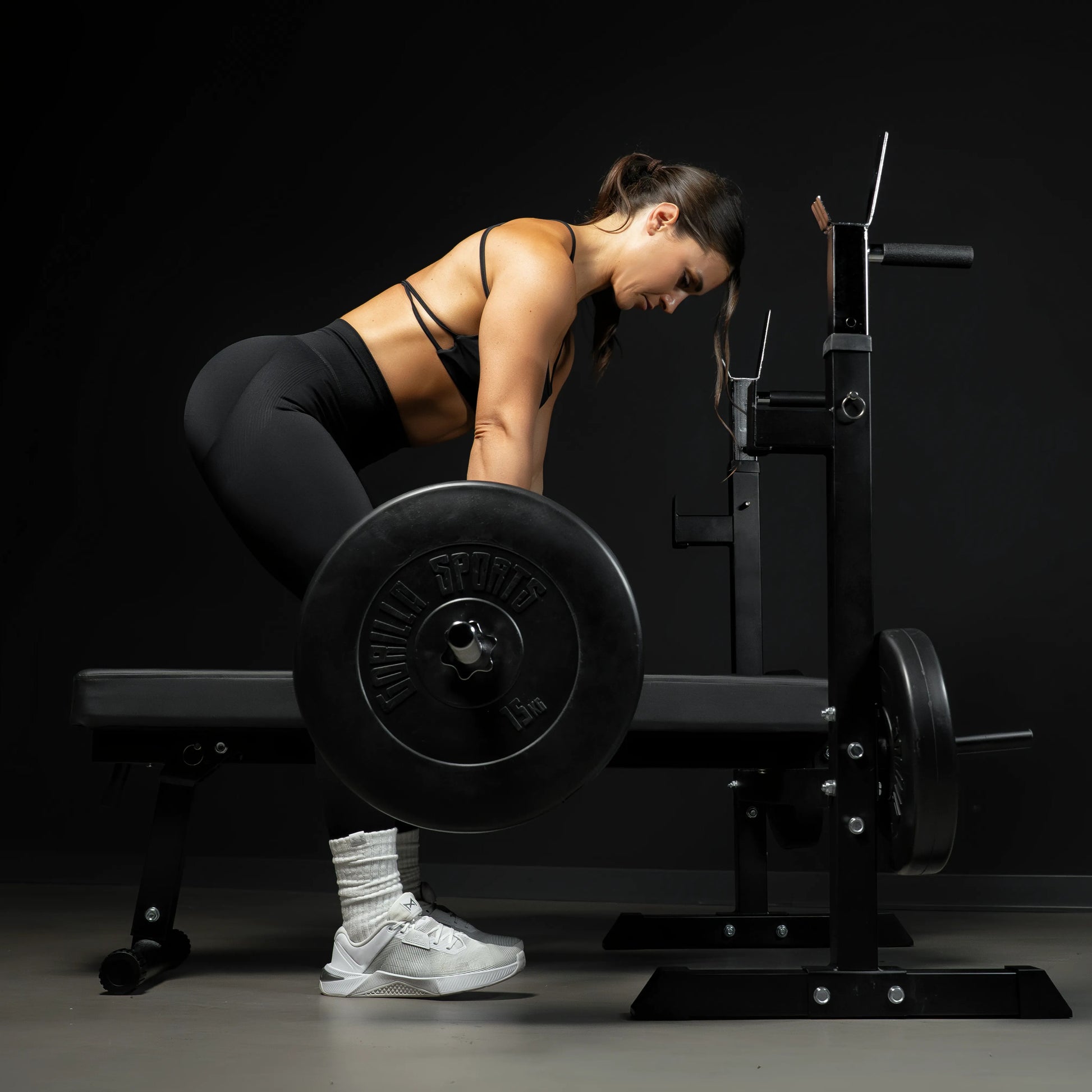 Hantelbank mit Ablage in Schwarz - Gorilla Sports DE