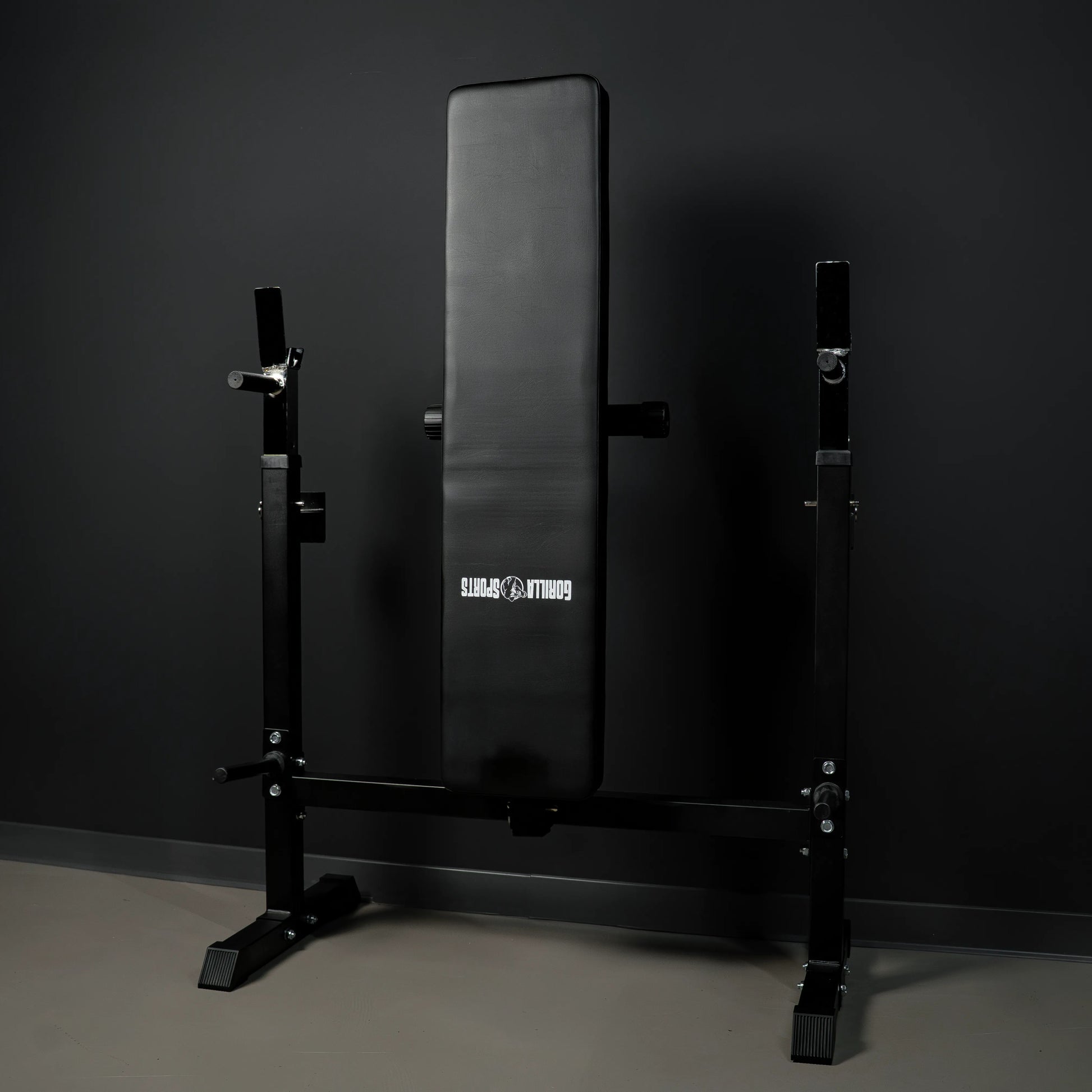 Hantelbank mit Ablage in Schwarz - Gorilla Sports DE