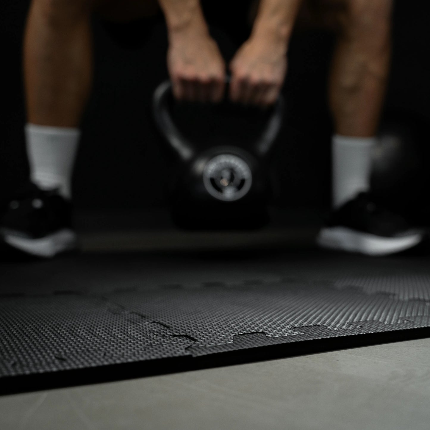 Bodenschutzmatten Set 30x30cm - 18 Matten inkl. Endstücke - Gorilla Sports DE