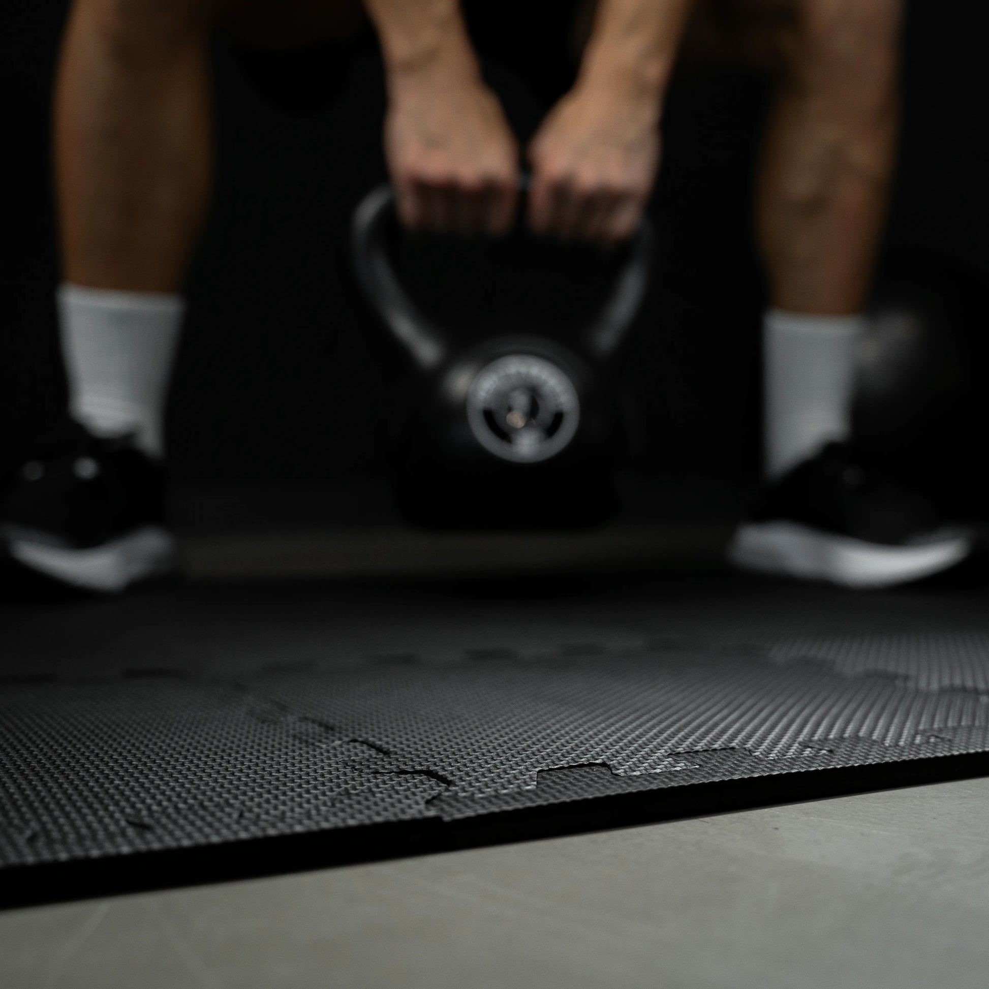 Bodenschutzmatten Set 30x30cm - 18 Matten inkl. Endstücke - Gorilla Sports DE