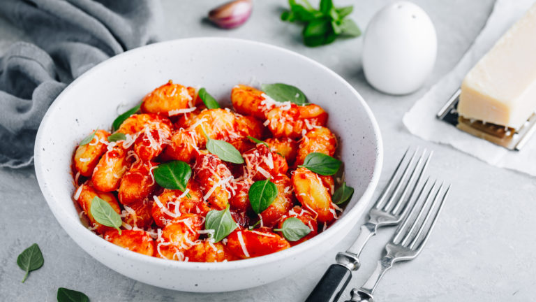 One-Pot Gnocchi in Tomatensoße